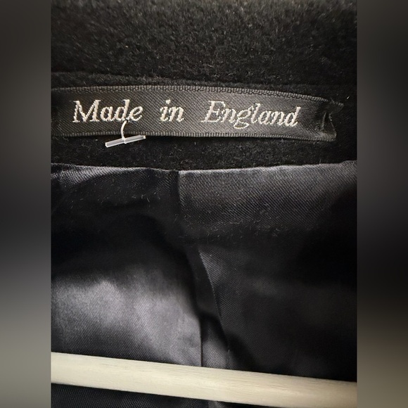 Burberry vintage Men's Black Trench Coat - Picture 10 of 12